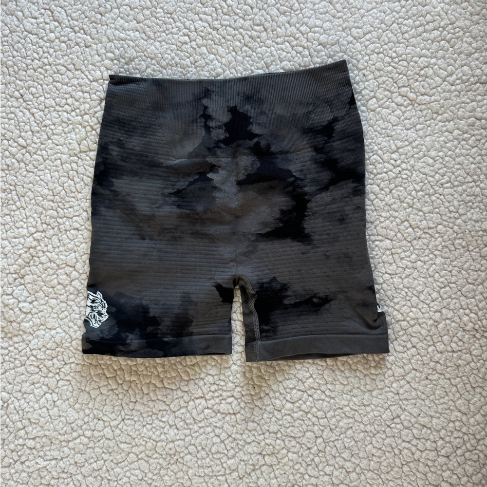 Dual Everson Seamless "Valencourt" shorts
